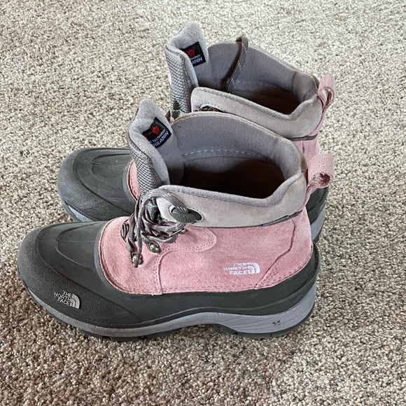 The north face snow boots - Picture 2 of 6